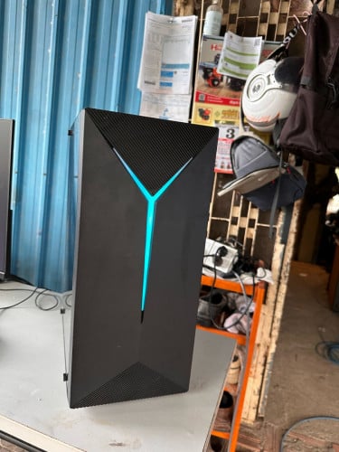 I5-7600, RAM 16G SSD 256 170$