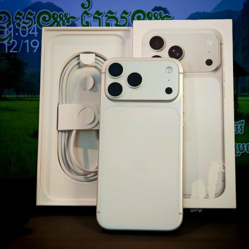 iPhone 17 Pro Max ស្អាត99.99% (វ៉ៃដូរបាន)មានធានាច្បាស់លាស់ត្រឹមត្រូវ