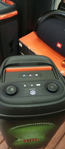 jbl party box 120 club នៅសានុំថ្មកាន់សំលេងណែន229$ វៃដូរបាន