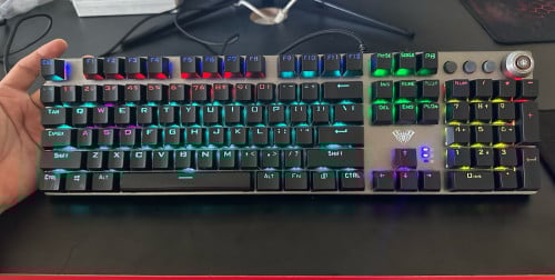 Keyboard ភ្លើង RGB មានសំលេង