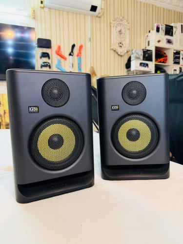 KRK rokit 5 ដូចថ្មី 99.99.%