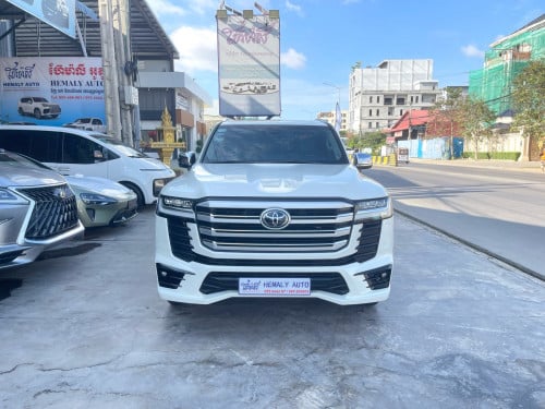 Land Cruiser VX-R 2022 Full options Arab ម្ចាស់ដើមទីមួយទិញថ្មីខ្លាញ់គោ