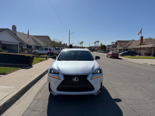 Lexus Nx200t F sport ក្នុង​ឈេីរី​ 015 ឡានប្រេីតាមផ្ទះនៅកាលី