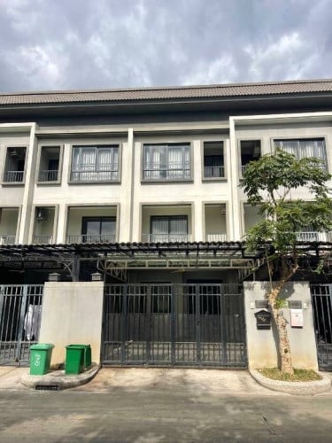 Link house for rent at borey Chipmong 598