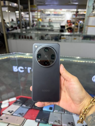 Oppo Find X8 Ultra Black CH Sim2 Ram12GB HD256GB Phone Condition 98% , ម៉ាសុីនសានុំណែន