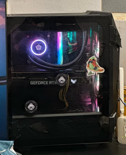 Pc ១ទឹក  620$ ចរចា