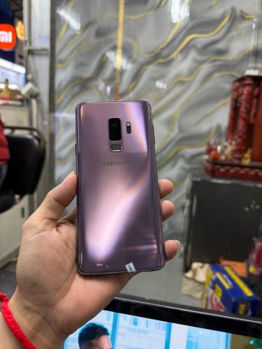 Samsung S9plus 256G Ram6G Sim2 ម៉ាសុីនអេក្រង់ស្រុីន