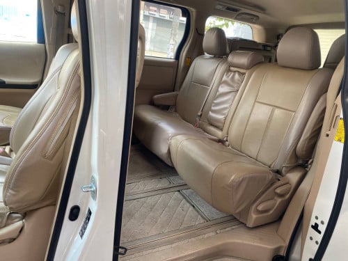 Toyota Alphard 2012