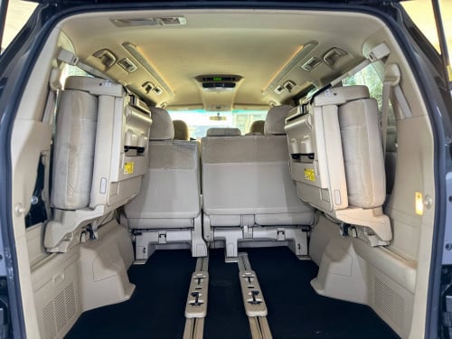 Toyota Alphard 2013