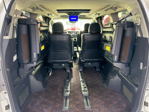 Toyota Alphard 2013 option type gold
