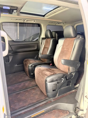 Toyota Alphard 2013 option type gold