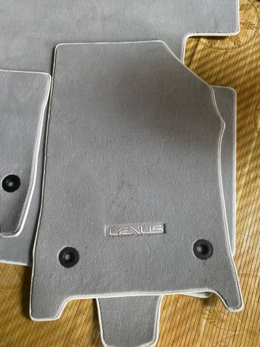 កម្រាលជើងឡាន