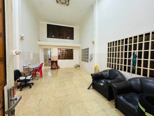 ផ្ទះ​ជួលជាន់ក្រោមនៅ បឹងសាឡាង