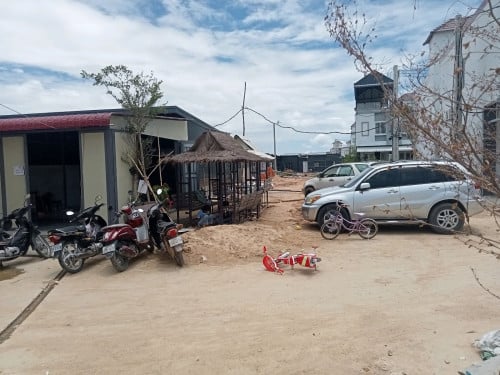 ផ្ទះកែងជួល ក្បែរសាលាប៊ែលធី ទួលពង្រ