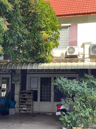 ផ្ទះលក់ក្នុងបុរីរុងរឿងជ្រោយចង្វារ