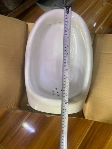 លក់បង្គន់នោមបុរសឡៃឡុង