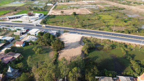 ដីជួល ឬលក់ ជាប់ក្រវ៉ាត់ក្រុង៣ ជិតព្រលានយន្តហោះ