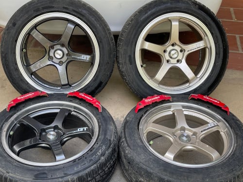 យ៉ាន់មួយទឹក 18” 8.5J ADVAN Racing