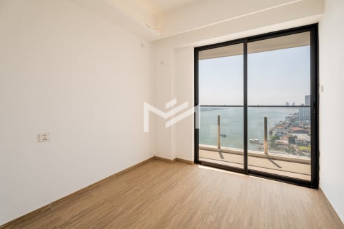 ខុនដូរសម្រាប់លក់​ 2 Bedroom Condo For Sale in Morgan EnMaison (Tower 1)