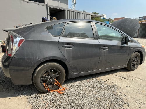 មកដល់ 2012” Prius option 4” JBL ប្រផេះ មេឡាន 18mmiles