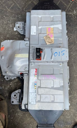 អាគុយAlphard015