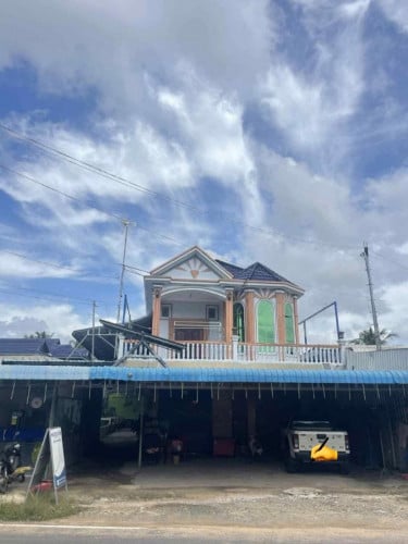 ដី&ផ្ទះអាជីវកម្មដាក់លក់ (កំពង់ឆ្នាំង)