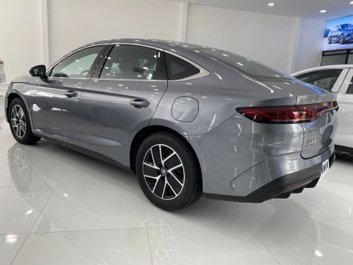 លក់ BYD QIN L