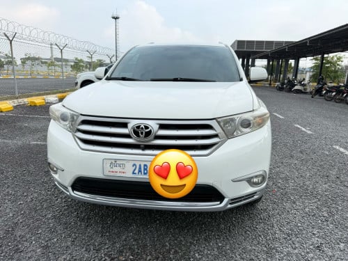 ម្ចាស់ផ្ទាល់ Highlander 2011