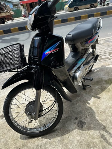 លក់Honda dream