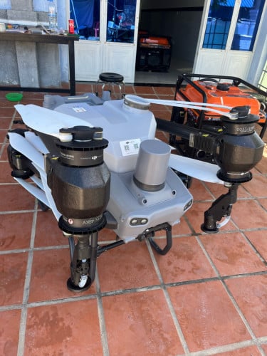 ដ្រូនកសិកម្ម T50 DJI