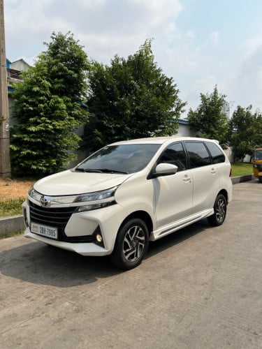 ថ្មីណាស់ Toyota Avenza 2020 កៅអីបីជួរ