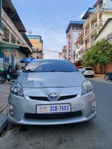អ្នកជិះផ្ទាល់ TOYOTA Prius 010 Option 5 Advanced មួយខែជិះពីរបីដងទេ សម្រាប់អ្នកយកទៅជិះបន្តដឹងតែអែម
