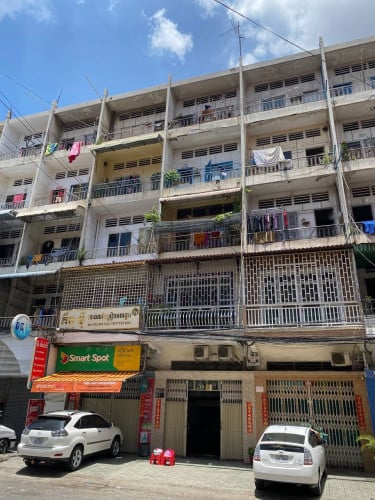 🏠 Flat for Sale at Phsar Thmey (3rd Floor | Facing Sorya Center)