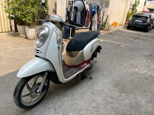 015 កូនថៃទម្លាក់ពន្ធ