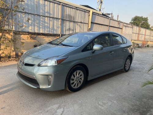 2012 Toyota Prius Option III Plug-in Hybrid ឡានកាលីមេៗរៀបហើយ ✨🌟