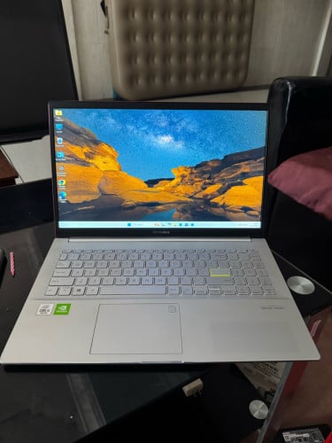 ASUS Vivobook 15 10Gen ស្ទើរតួ