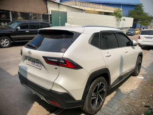 Cadillac ESCALADE 2021(6000$) Toyota Alphard 2013& RANG ROVER VOUGE 2018