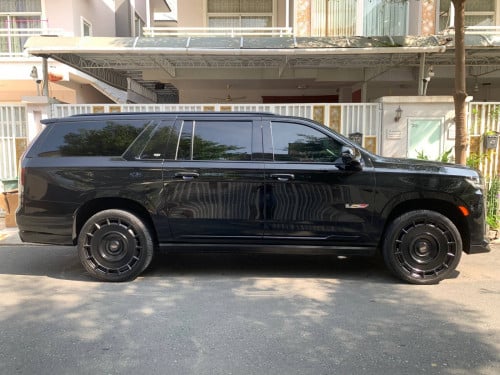 Cadillac ESCALADE 2021(6000$) Toyota Alphard 2013& RANG ROVER VOUGE 2018