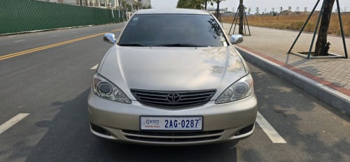 Camry 2003 XLE លក់10200$ចរចារ
