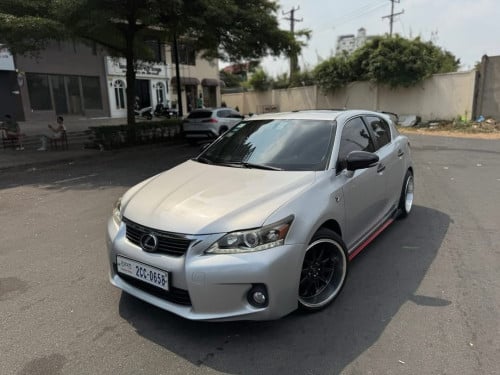 CT200H 2012 full premium