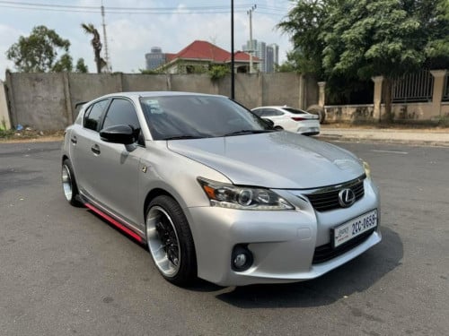 CT200H 2012 full premium