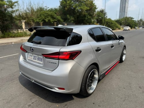 CT200H 2012 full premium