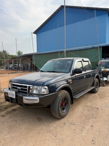 Ford 2001 លេខដៃកាប់តាស់-ម៉ាស៊ូត