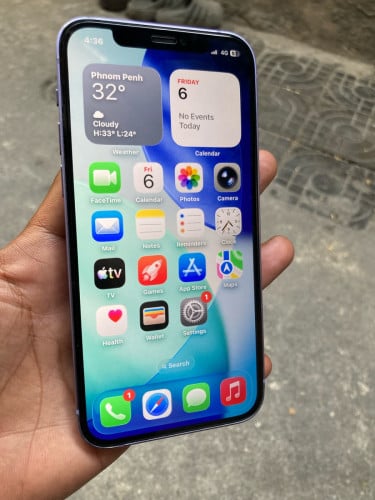 iPhone 12 64G battery 85%