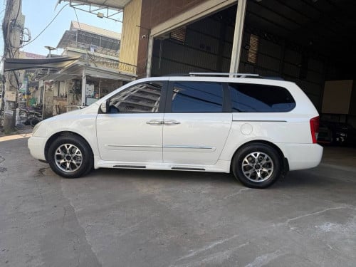 Kia Carnival 2013full option