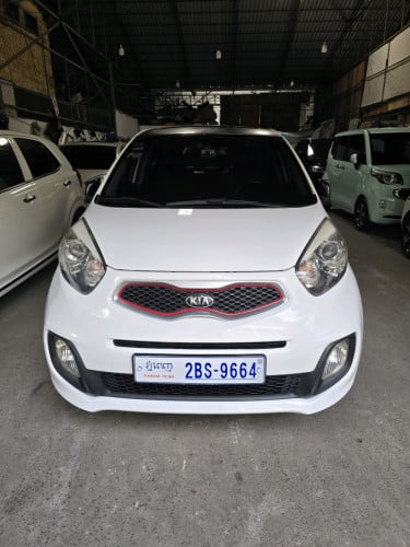 Kia morning ឆ្នាំ2013 full option fsport បើកដំបូល