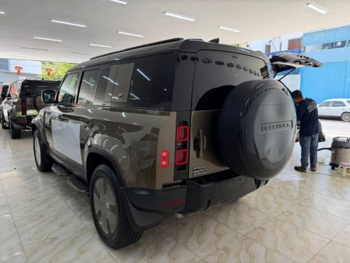 LAND ROVER DEFENDER 2021