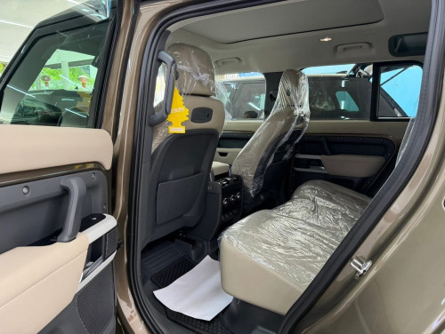 LAND ROVER DEFENDER 2021