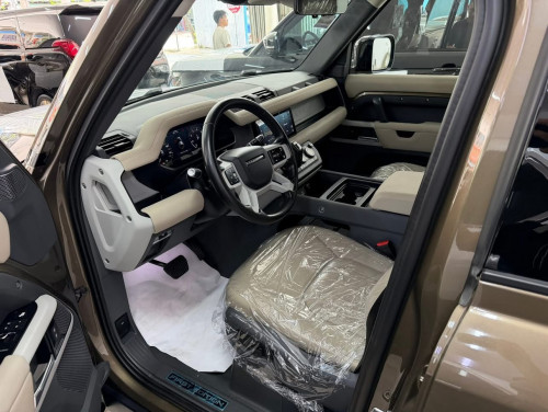 LAND ROVER DEFENDER 2021