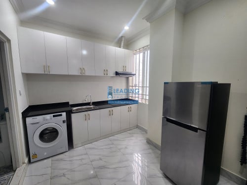 N595 | Serviced Apartment 2 Bedrooms For Rent Near Toul Tom Pong Market